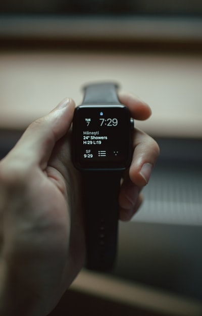 7:29空间黑铝表壳苹果手表选焦摄影